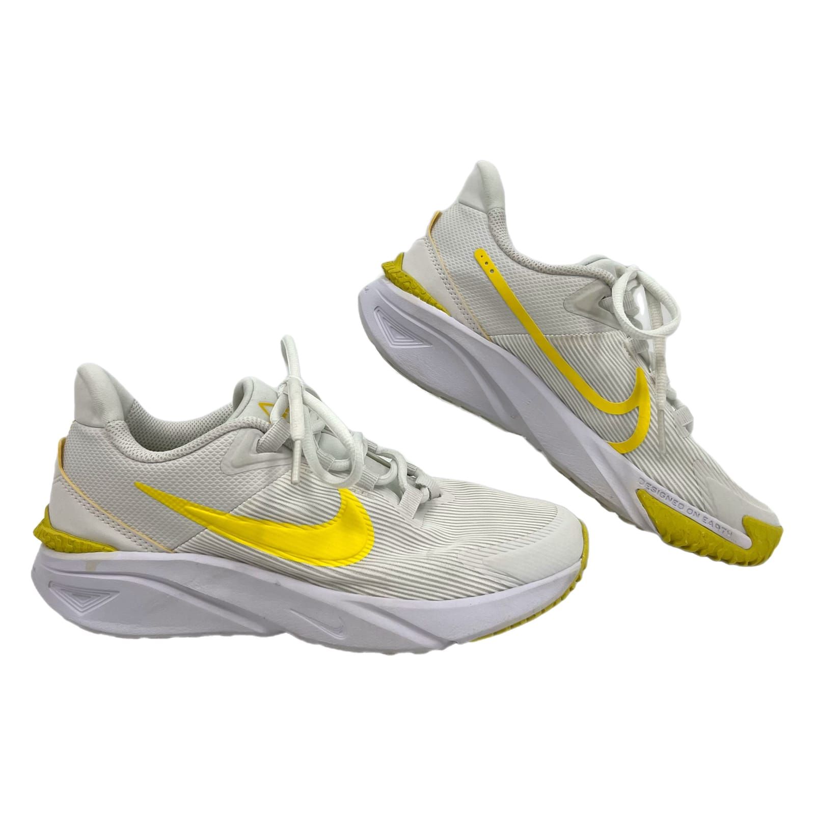 Nike White Yellow Star Runner 4 Sneakers
