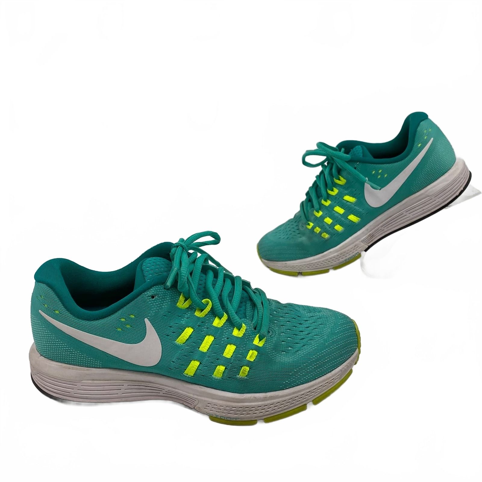 Nike Green Zoom Vomero 11 Sneakers