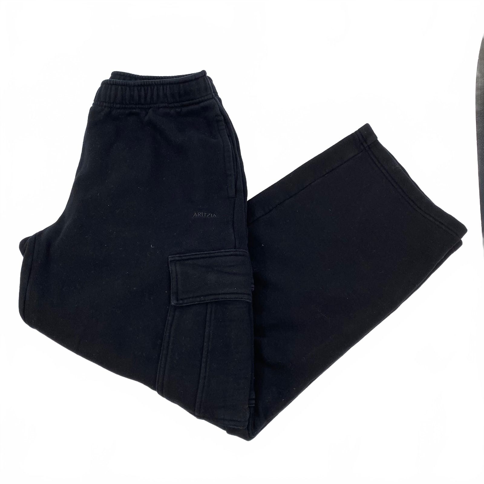 Aritzia Black Cargo Sweatpant