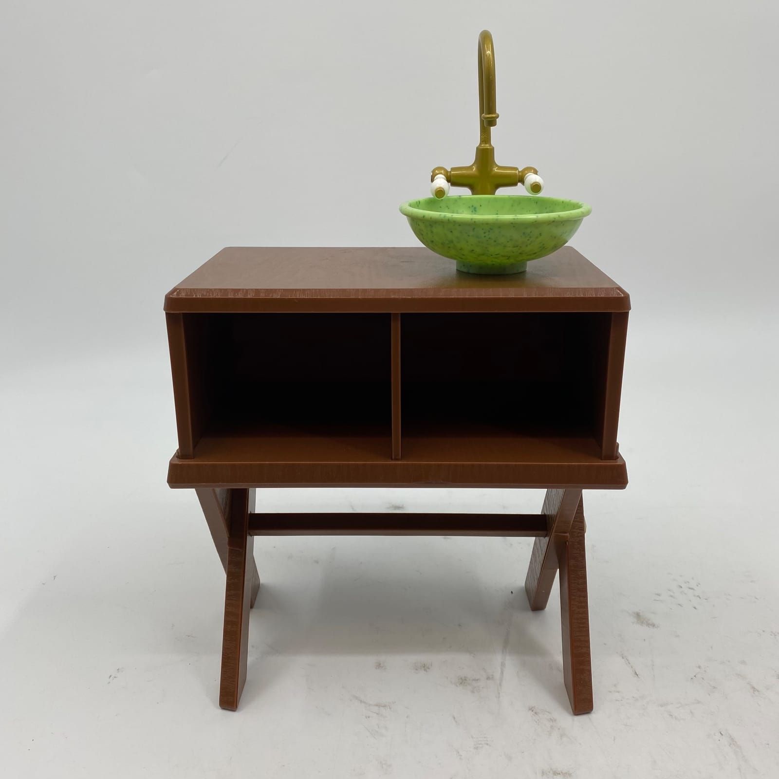American Girl Brown Green Kira Vanity Table and Bathroom Sink