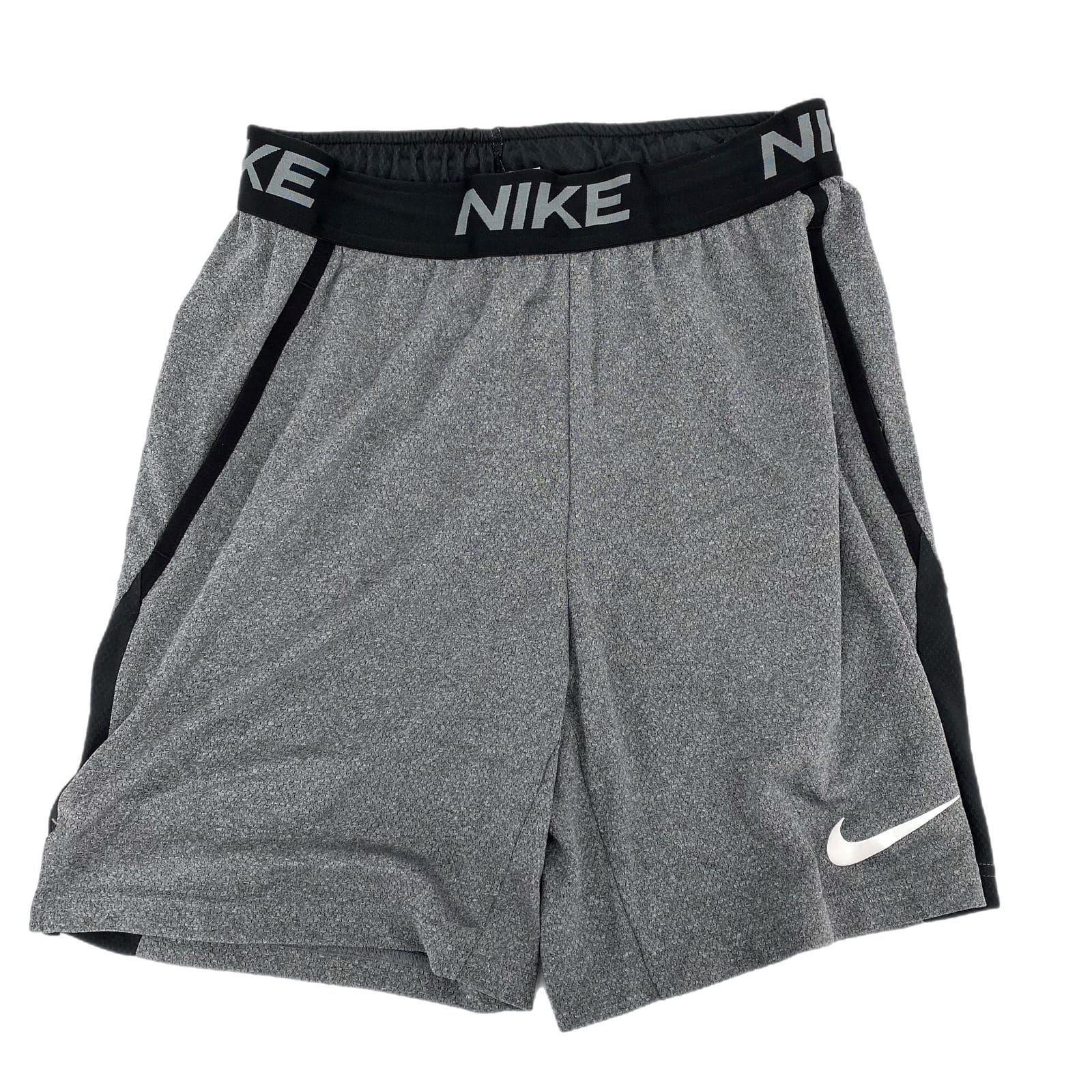 Nike Gray Black Athletic Shorts High-Rise 7in Inseam