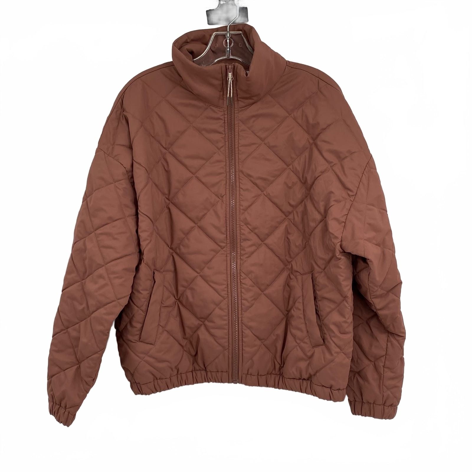 Vuori Echo Insulated Bomber Pink
