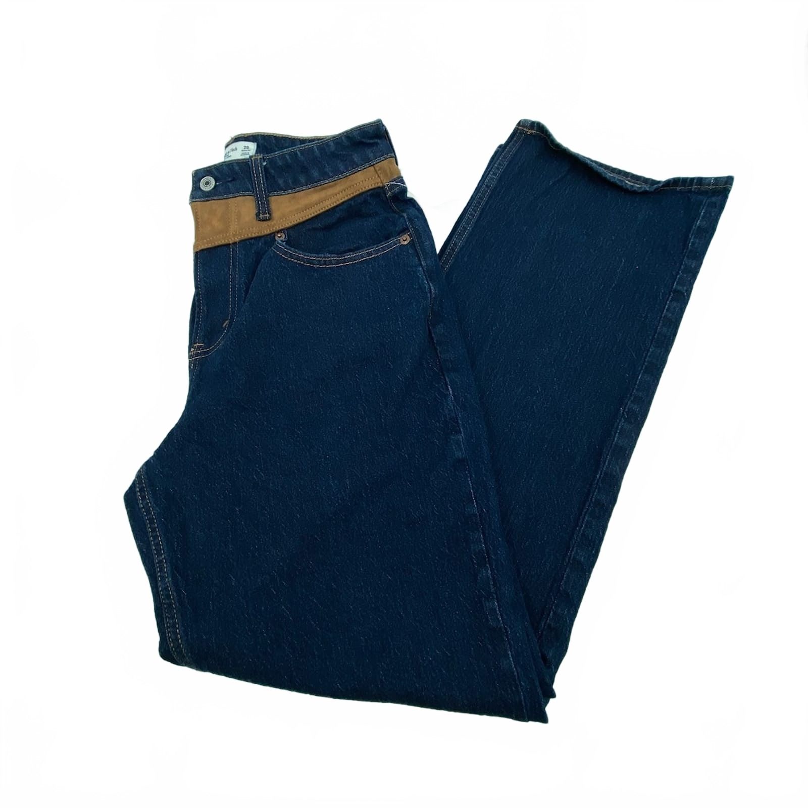 Abercrombie & Fitch Curve Love High Rise 90’s Relaxed Jeans