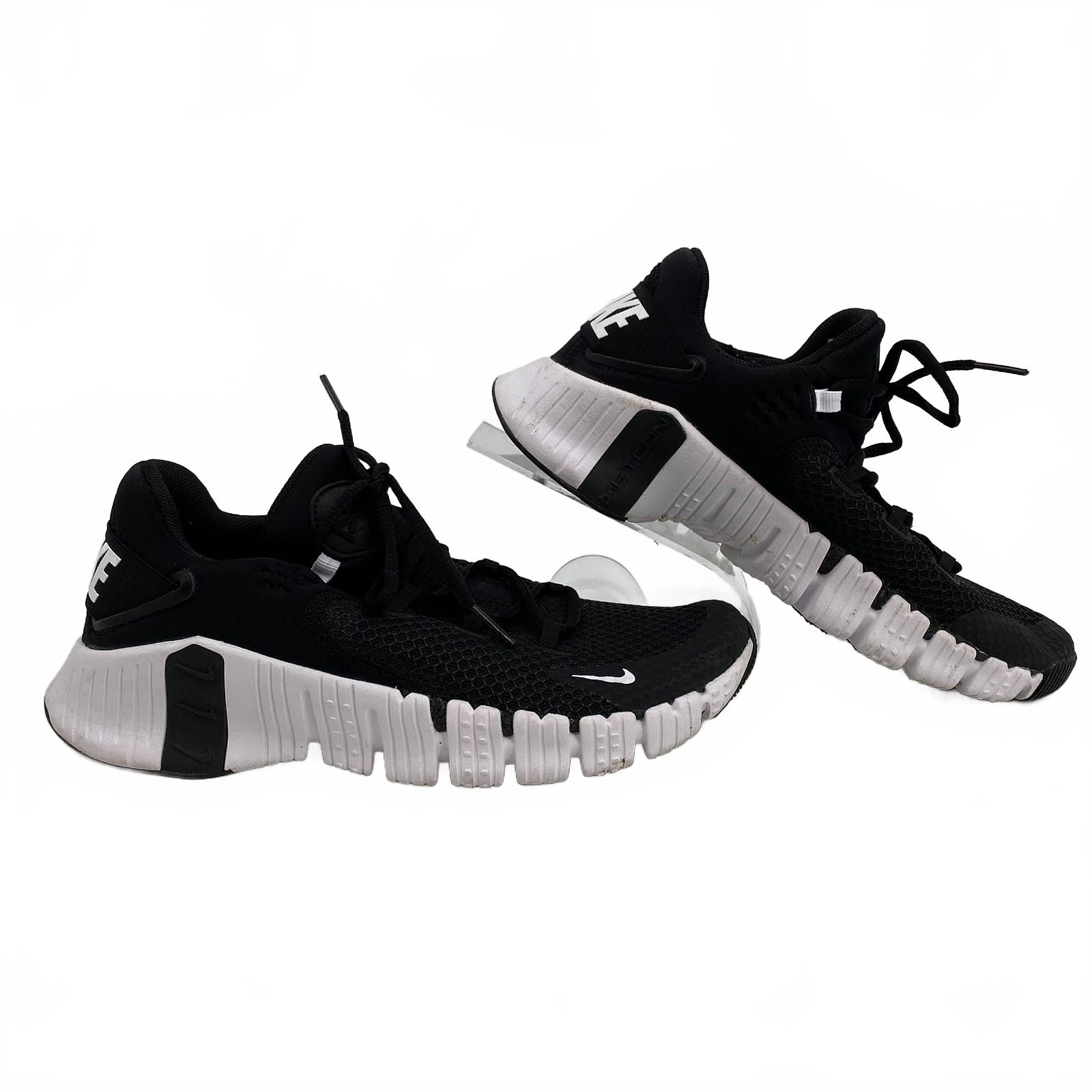 Nike Black White Free Metcon 5 Sneakers
