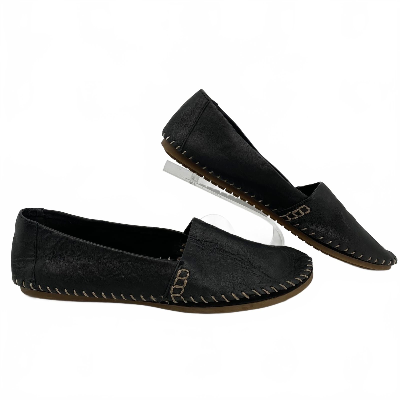 Adam Tucker by Me Too Black Leather Moccasin Flats