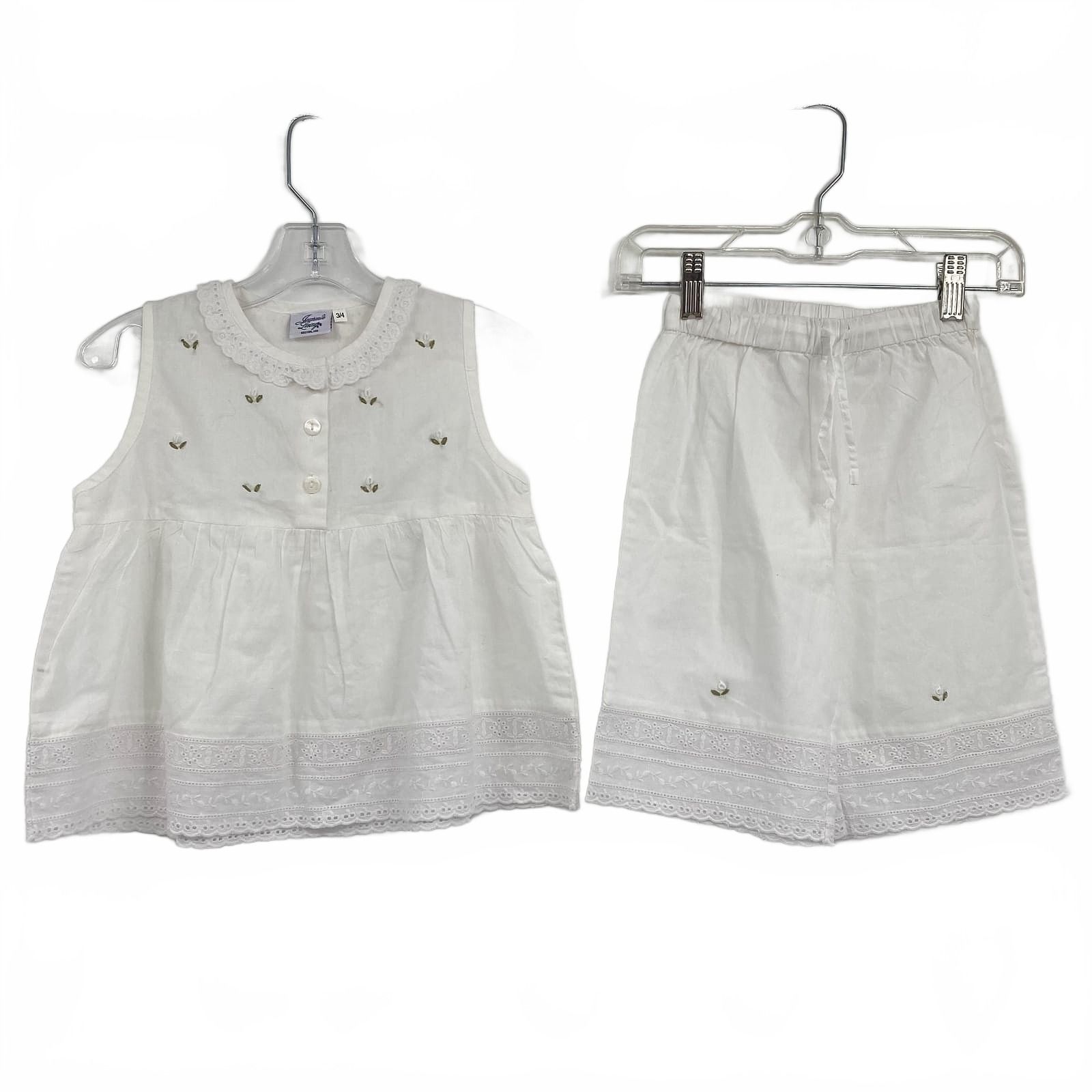 Jacaranda Living White Cotton Embroidered Rosette and Lace 2-Piece Set