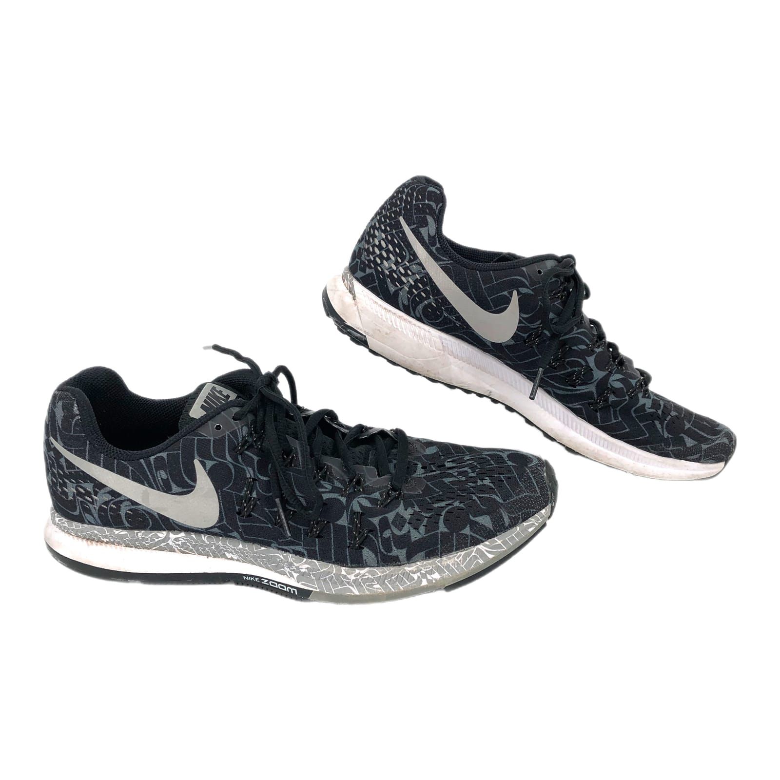 Nike Black/Gray Zoom Pegasus 33 Athletic Shoes