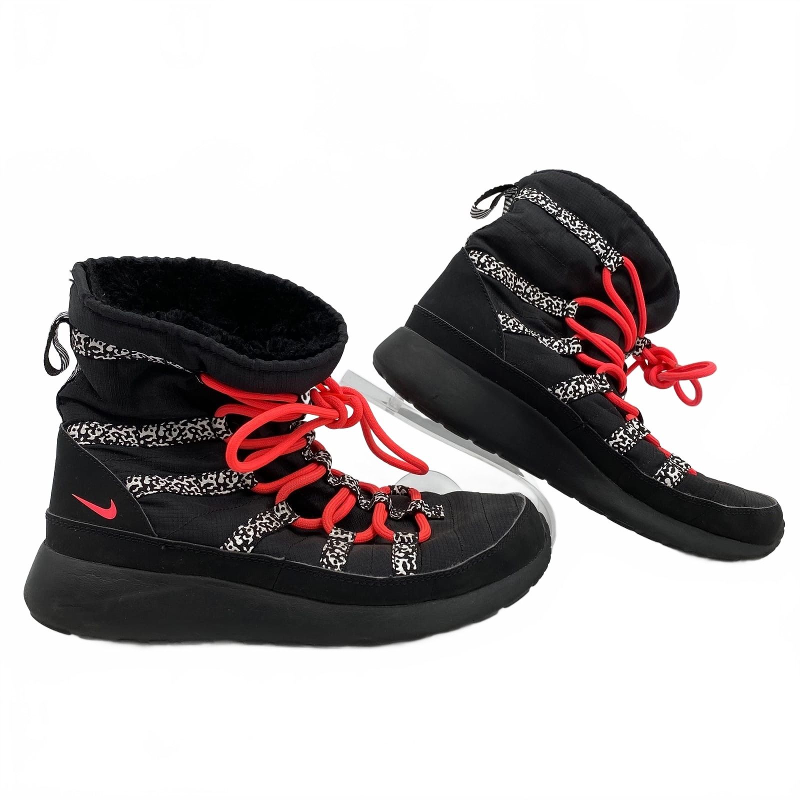 Nike Black Pink Rosherun Sneaker Boots