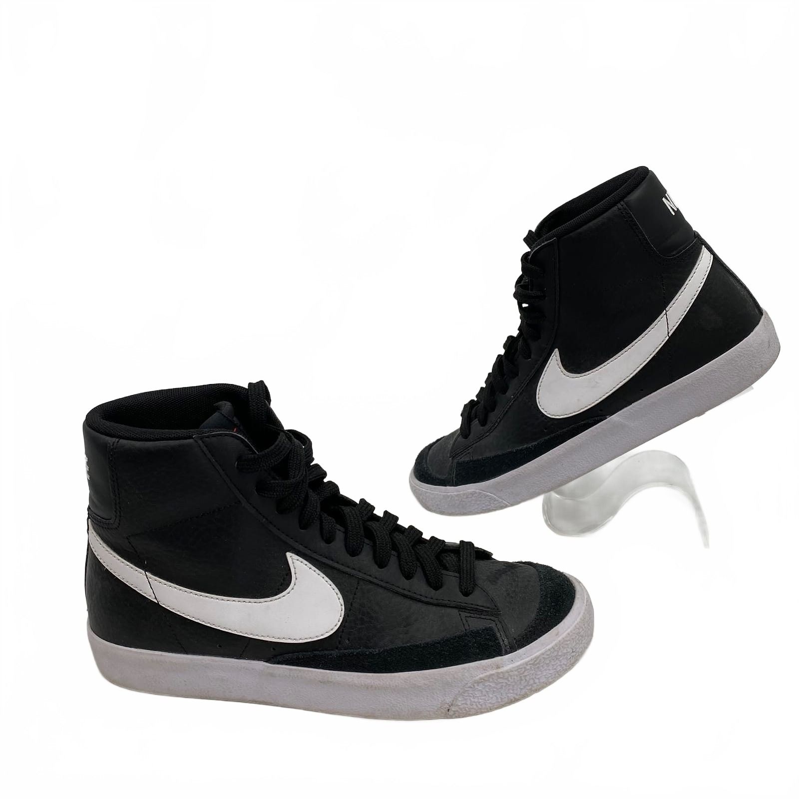 Nike Blazer Mid 77 Black White Sneakers