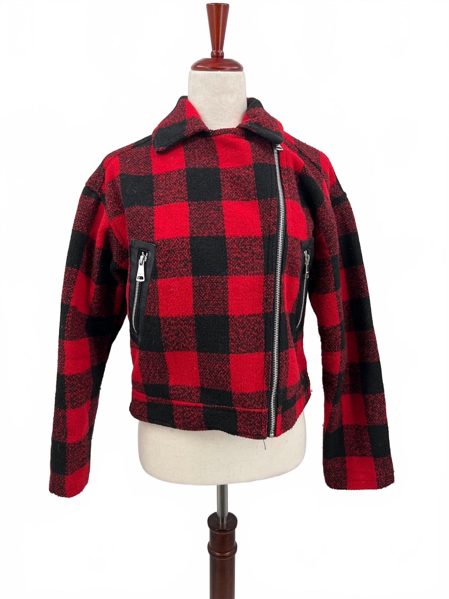 Vigoss Plaid Cropped Coat Black