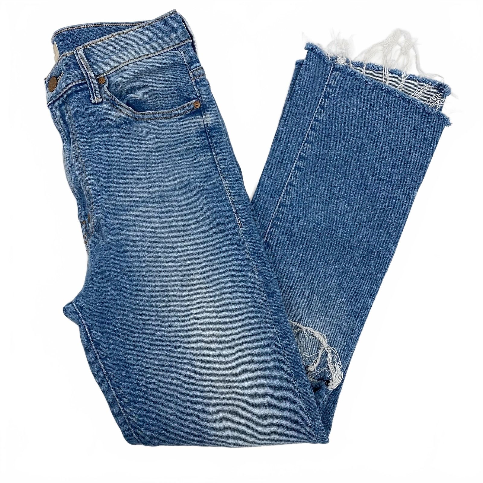 MOTHER Blue Light Wash Insider Crop Step Fray Jeans