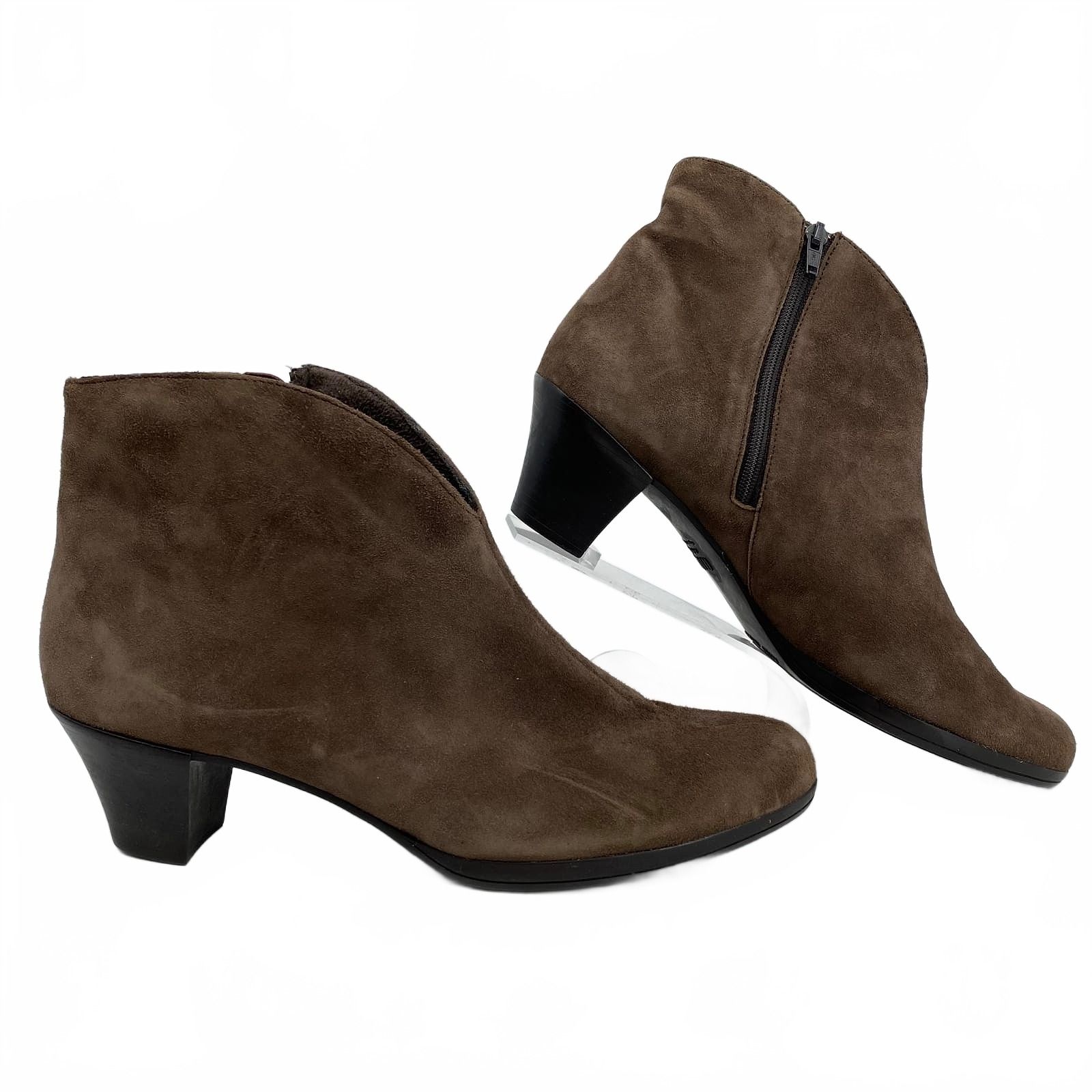 Munro Brown Shelly Suede Booties