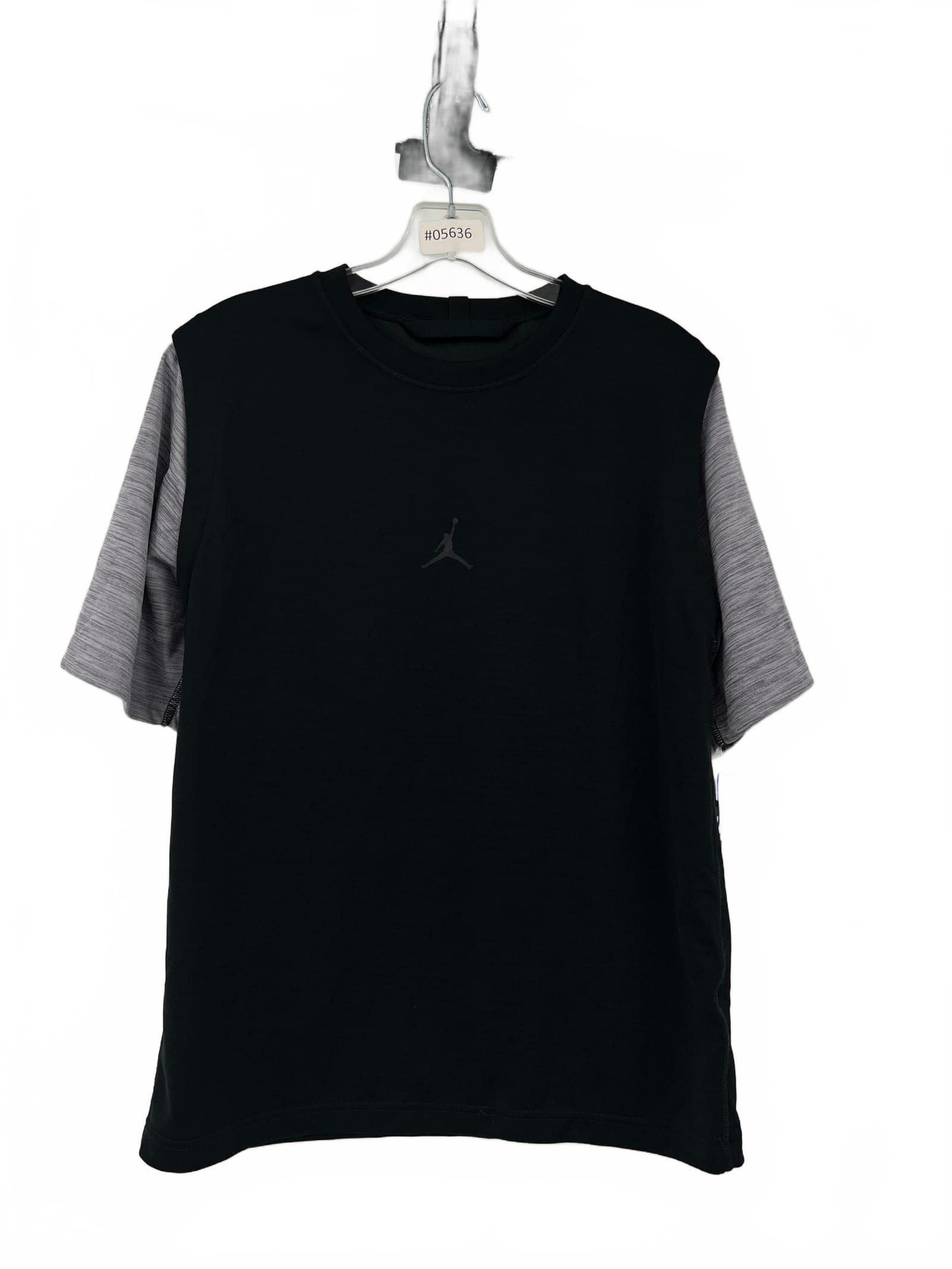 Air Jordan Black Solid Short Sleeve Tee