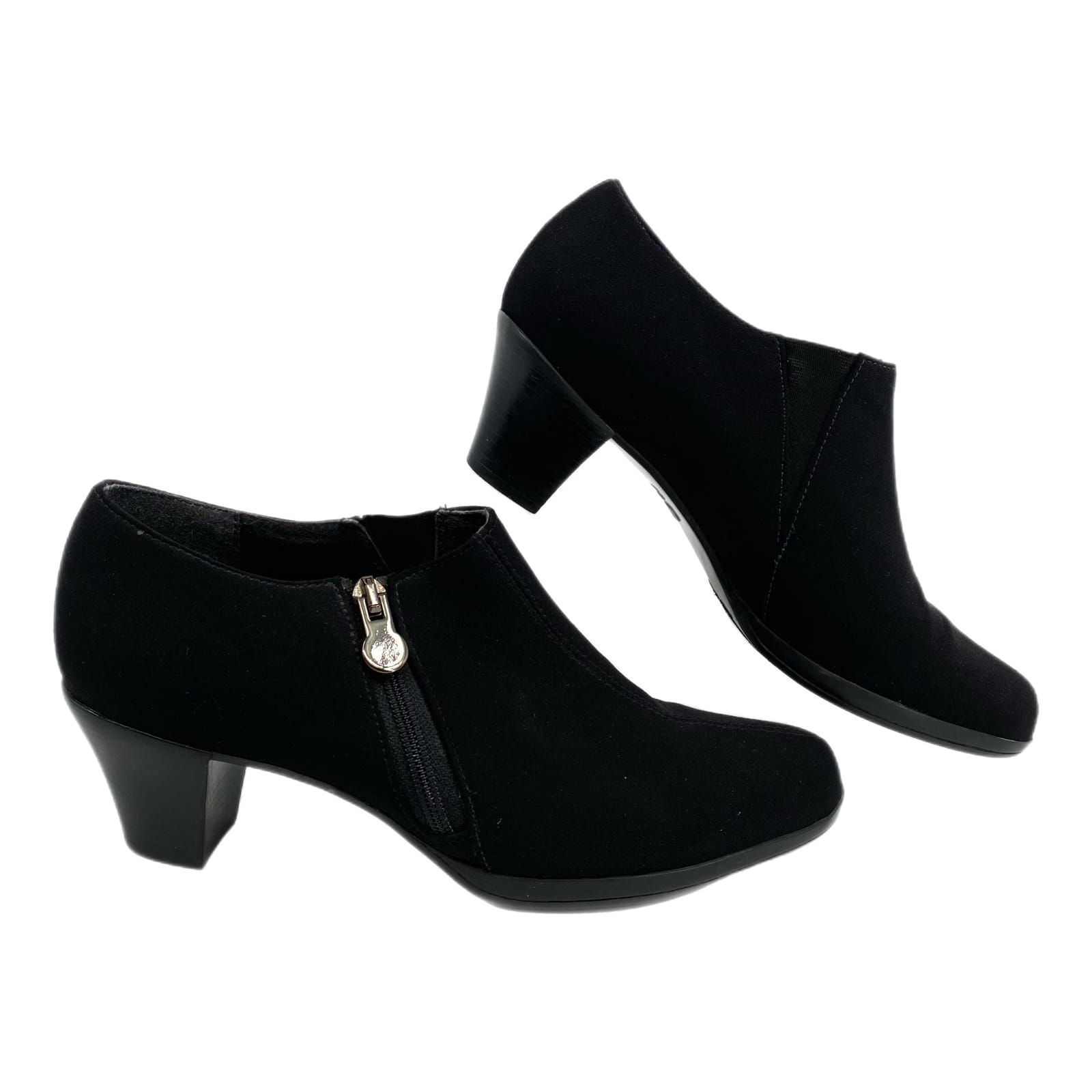 Munro Black Block Heel Zipper Accent Shoes